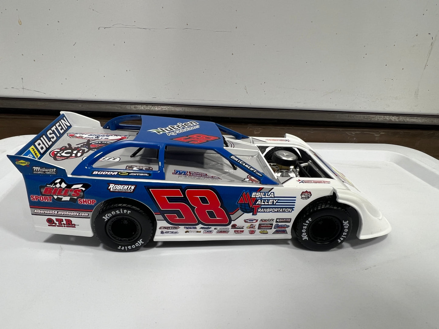 2025 1:24 Diecast Car Nutrient 465